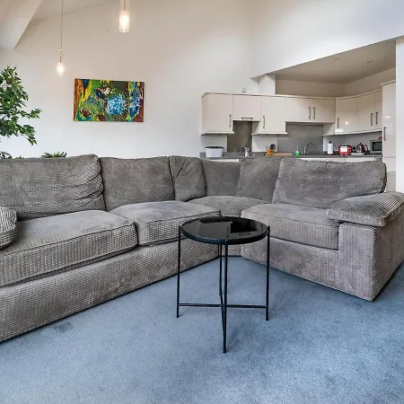 Stunning 2Br Penthouse Loft In Cathedral Quarter Apartment Belfast Exterior photo