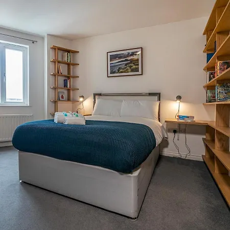 Stunning 2Br Penthouse Loft In Cathedral Quarter Apartment Belfast Exterior photo