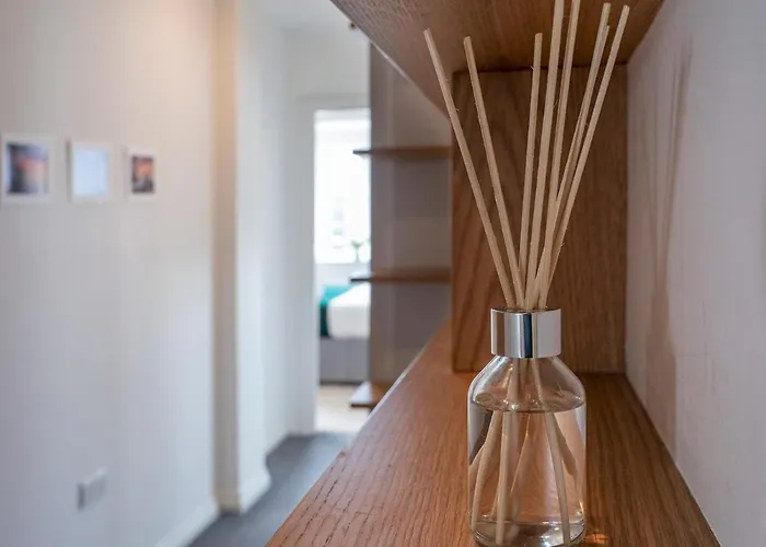 Stunning 2Br Penthouse Loft In Cathedral Quarter
