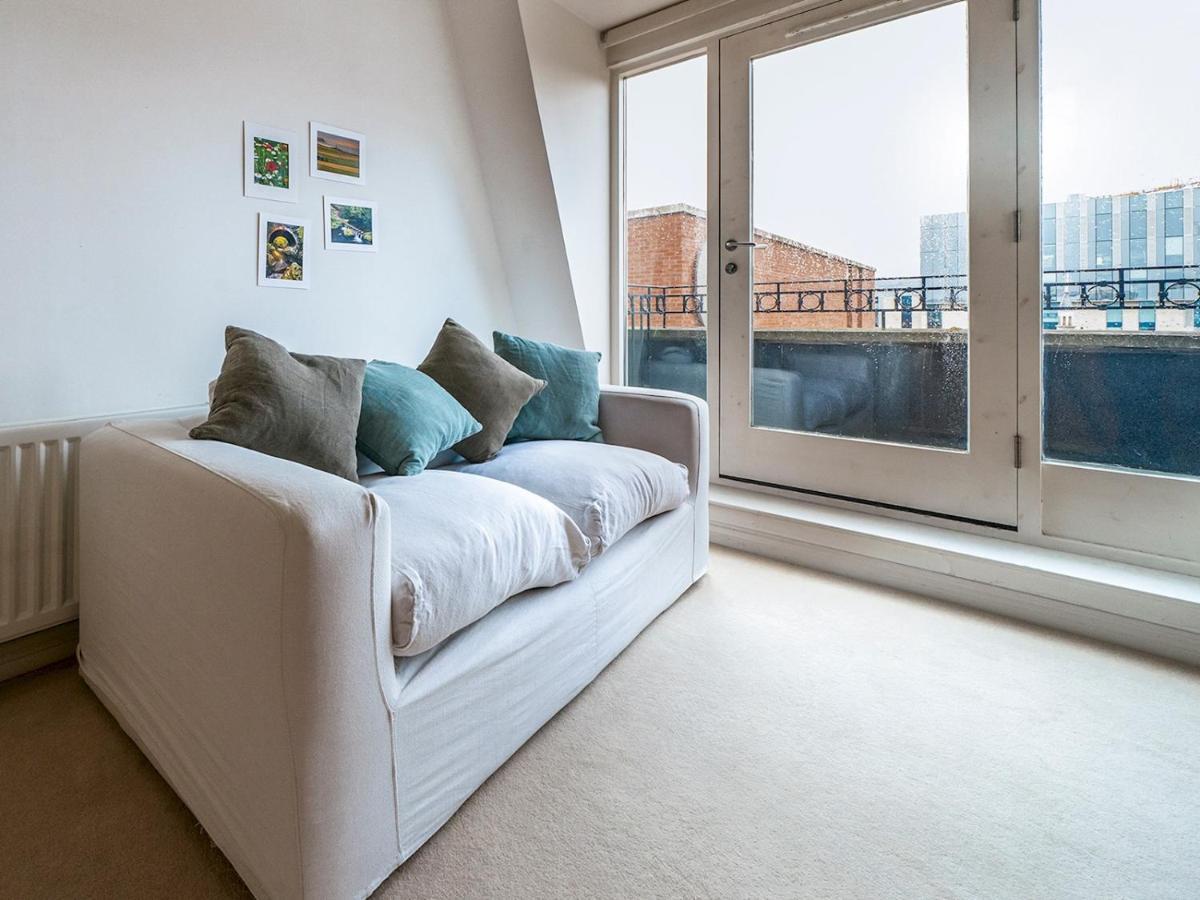 Apartment Stunning 2br Penthouse Loft In Cathedral Quarter